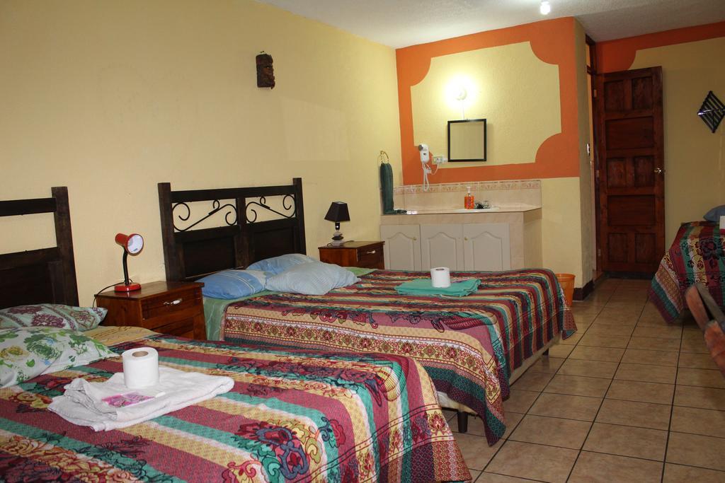 Hotel Kasa Kamelot Quetzaltenango Kültér fotó