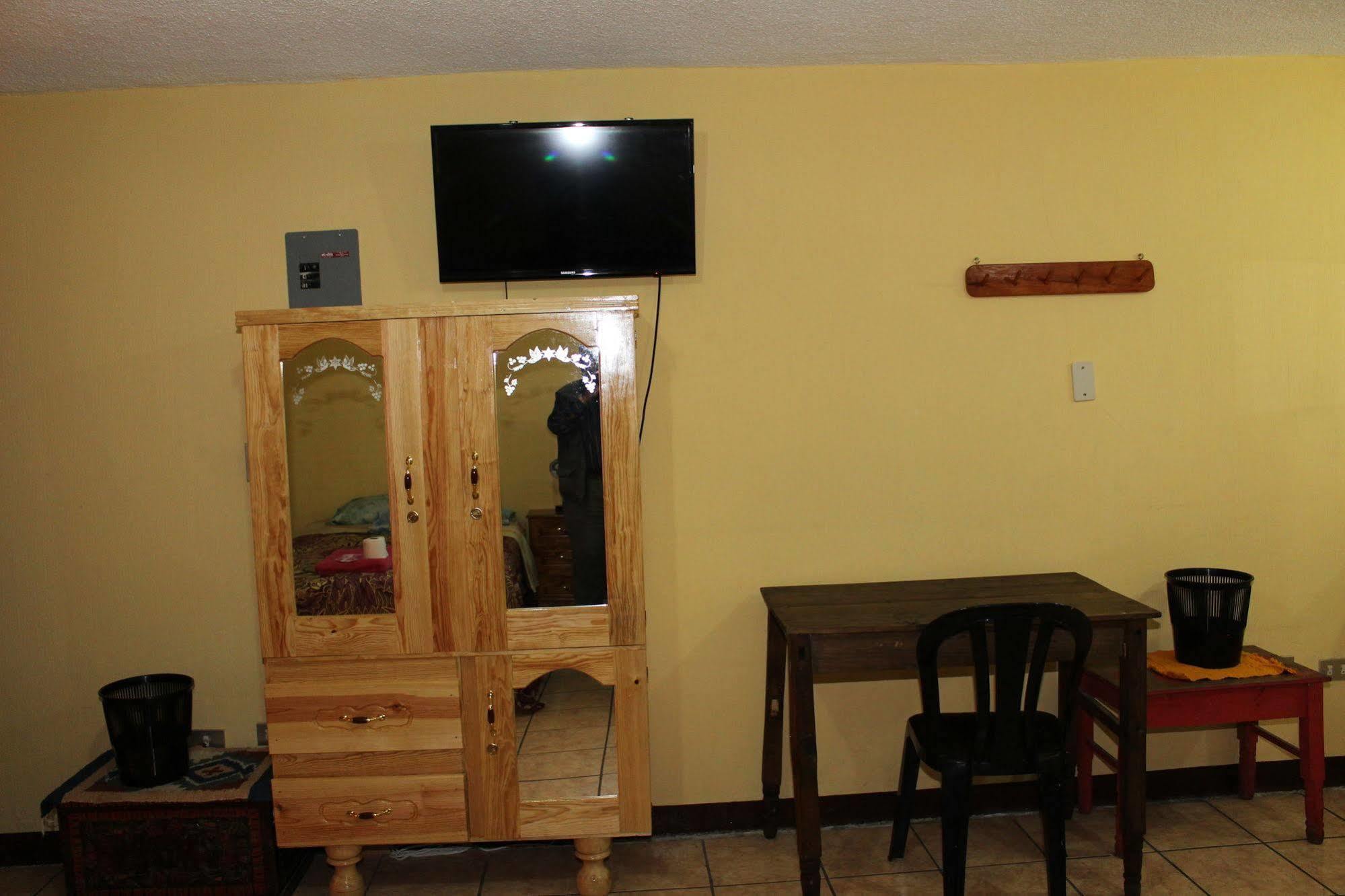 Hotel Kasa Kamelot Quetzaltenango Kültér fotó