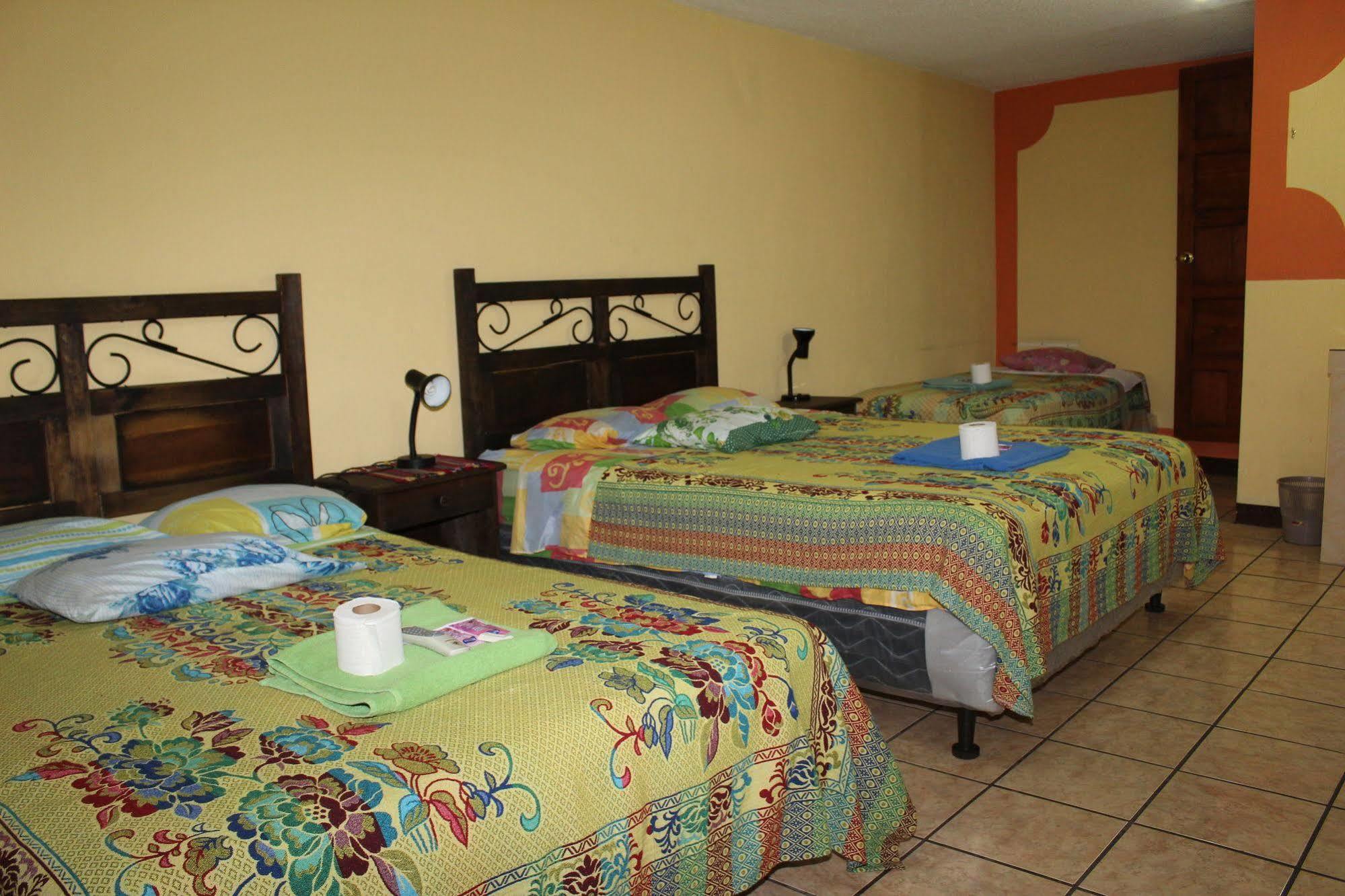 Hotel Kasa Kamelot Quetzaltenango Kültér fotó