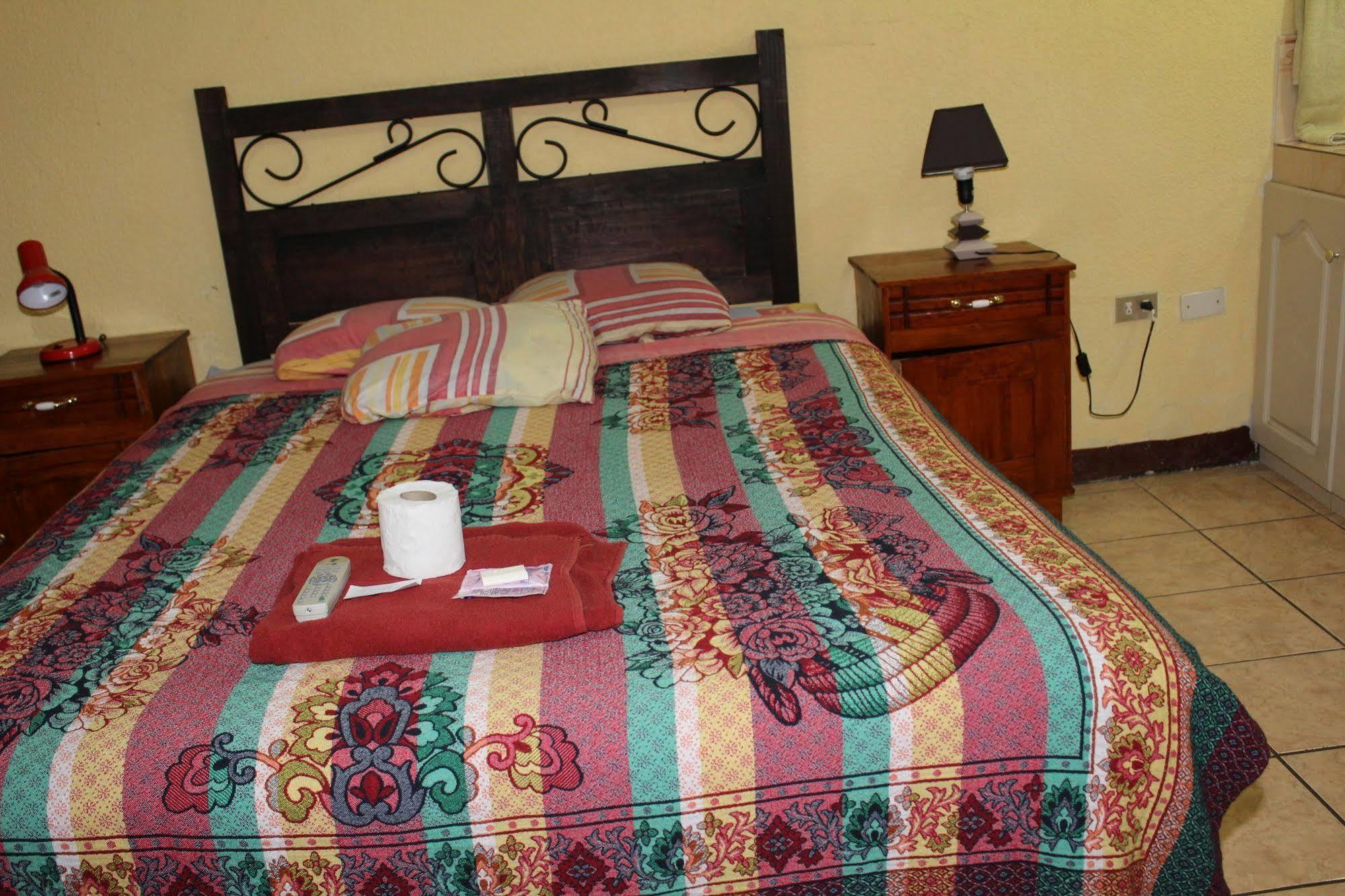 Hotel Kasa Kamelot Quetzaltenango Kültér fotó