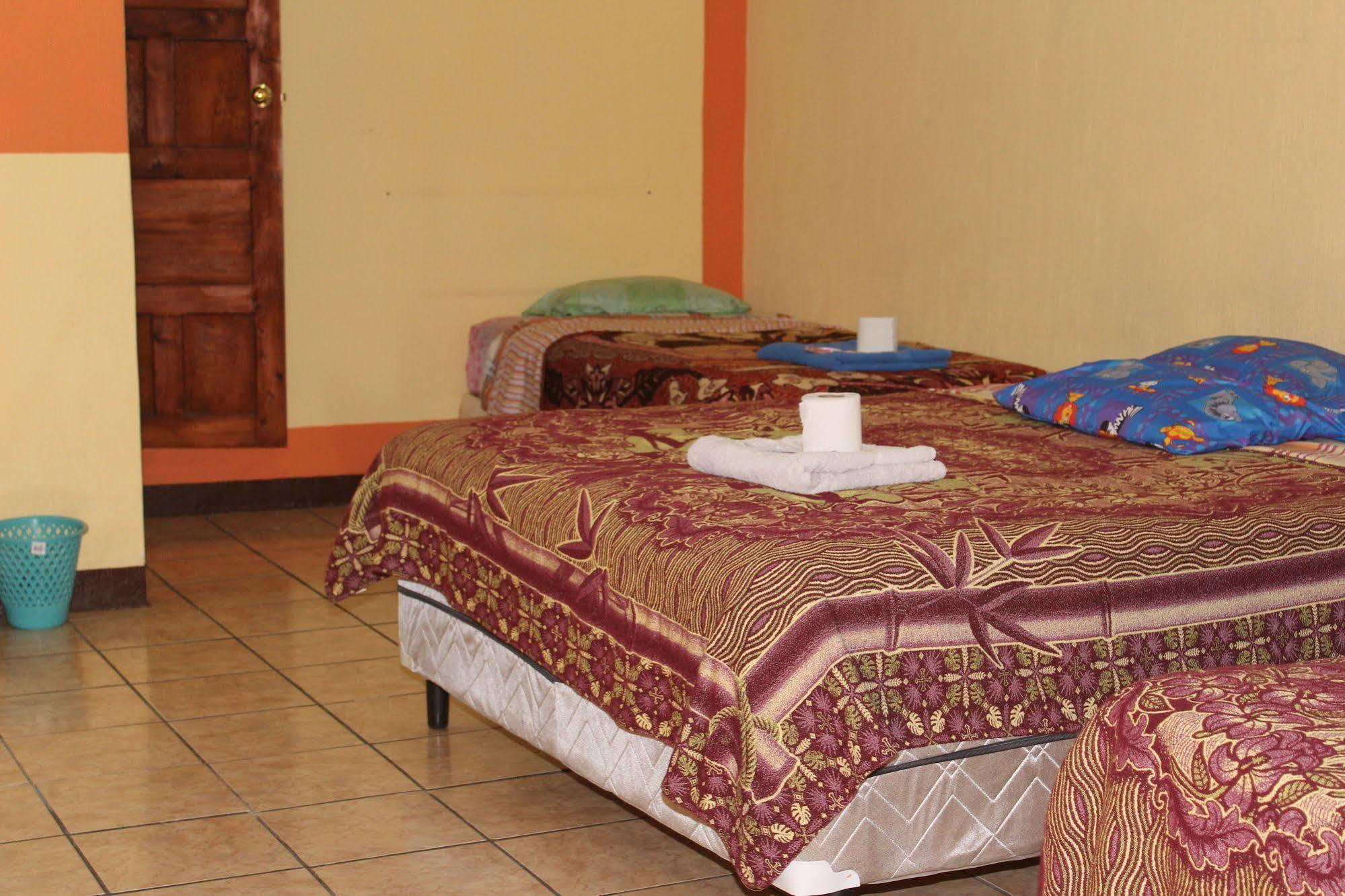 Hotel Kasa Kamelot Quetzaltenango Kültér fotó
