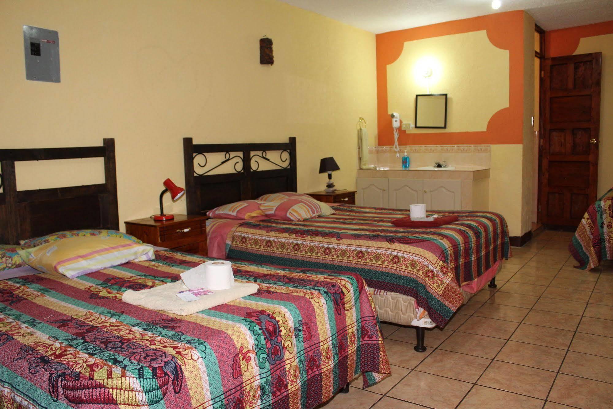 Hotel Kasa Kamelot Quetzaltenango Kültér fotó