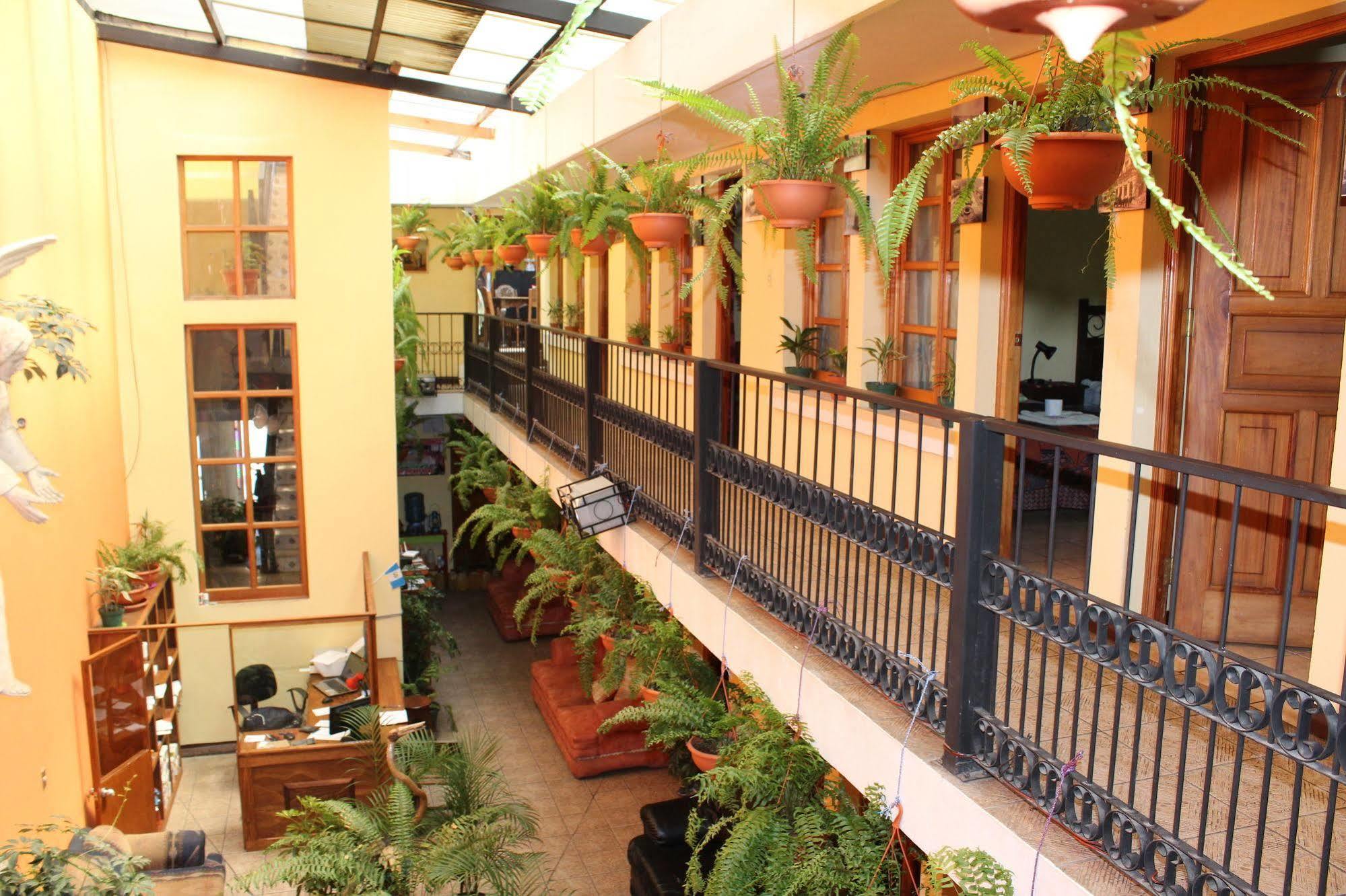 Hotel Kasa Kamelot Quetzaltenango Kültér fotó