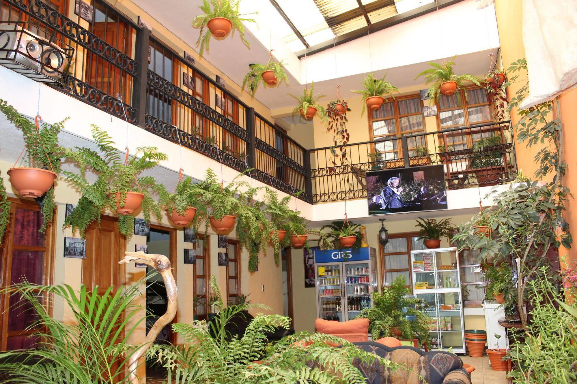 Hotel Kasa Kamelot Quetzaltenango Kültér fotó